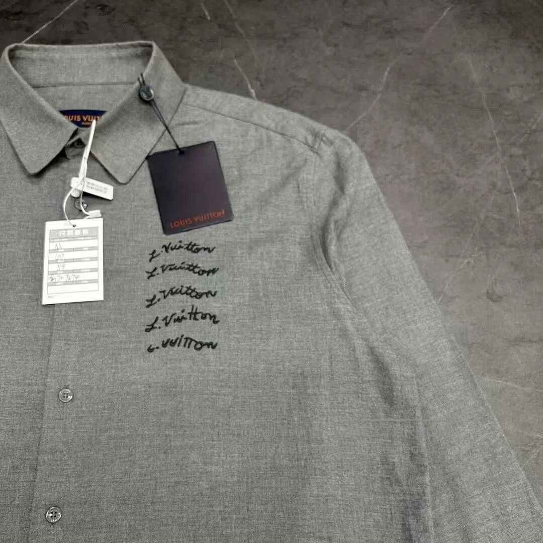 Louis Vuitton Louis Vuitton Embroidered Logo Shirt M Size. Size US M / EU 48-50 / 2 - 4 Thumbnail