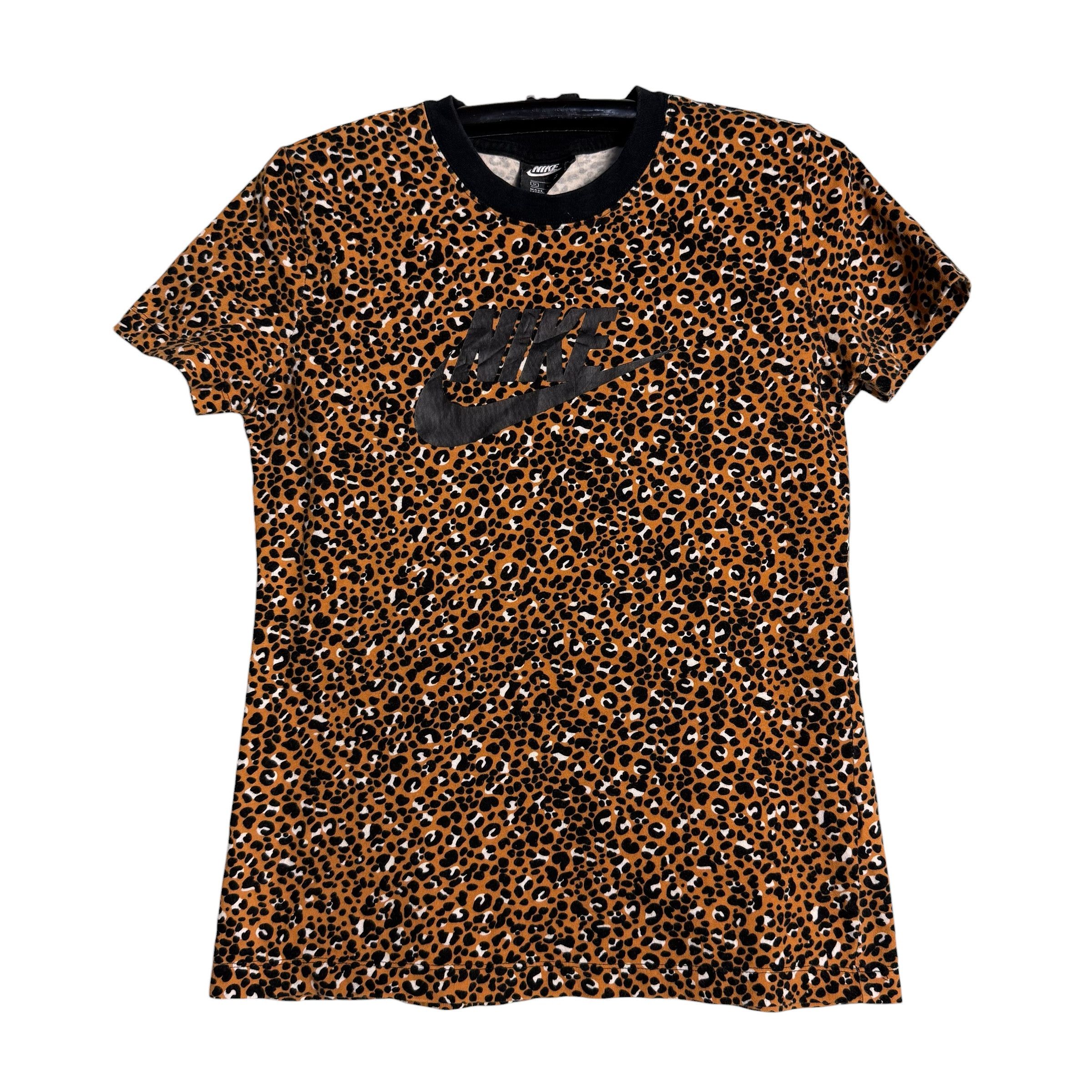 Nike 🔥RARE🔥Nike Pre-Owned Leopard Spellout T-shirt Size M / US 6-8 / IT 42-44 - 1 Thumbnail