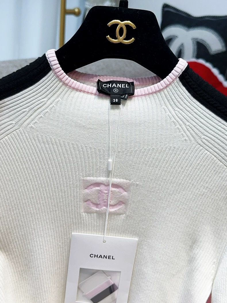 Chanel Chanel Ski series white 38 yards pink logo long sleeves Size XS / US 0-2 / IT 36-38 - 4 Thumbnail