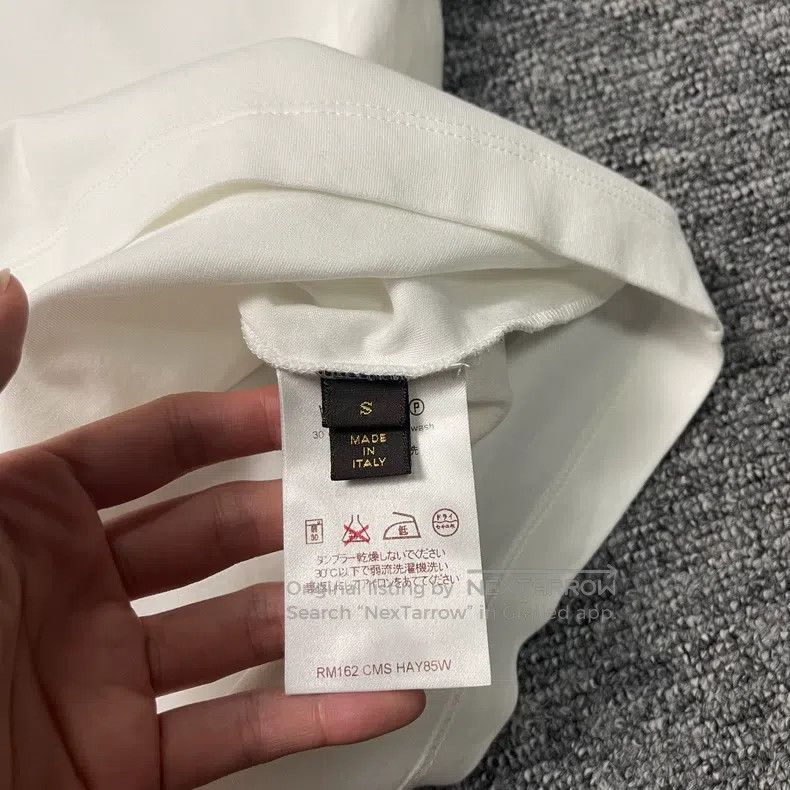 Louis Vuitton Louis Vuitton Large logo embroidered short sleeve Size US S / EU 44-46 / 1 - 7 Thumbnail