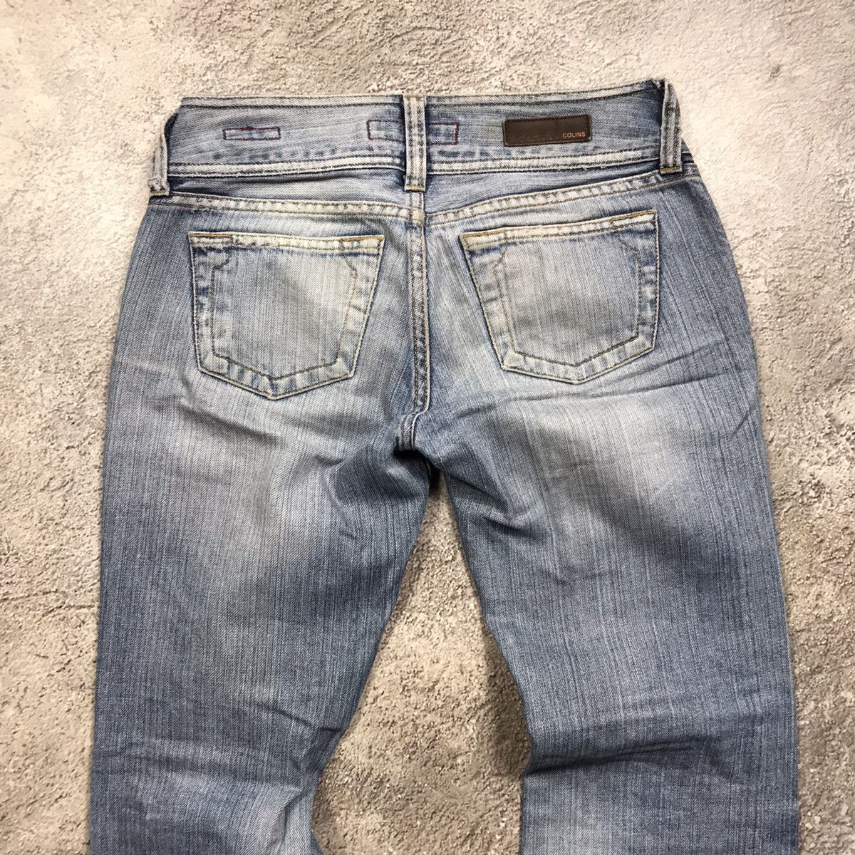 Vintage Vintage Y2K Distressed Flared Jeans Grunge Baggy Logo 28 Size 28" / US 6 / IT 42 - 5 Thumbnail