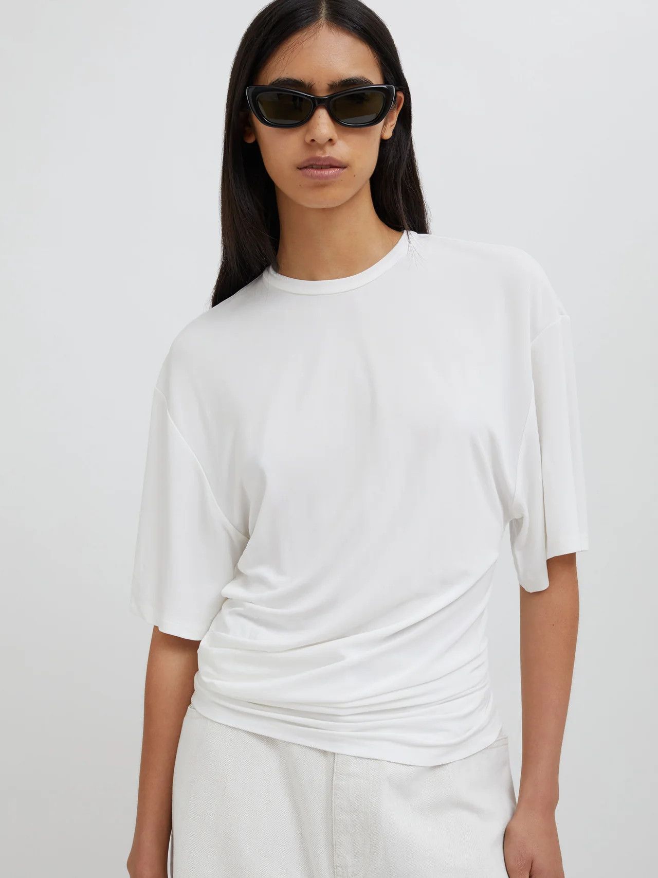 Christopher Esber o1mle1224 Side Cowl Waist T-Shirt in White Size M / US 6-8 / IT 42-44 - 1 Thumbnail
