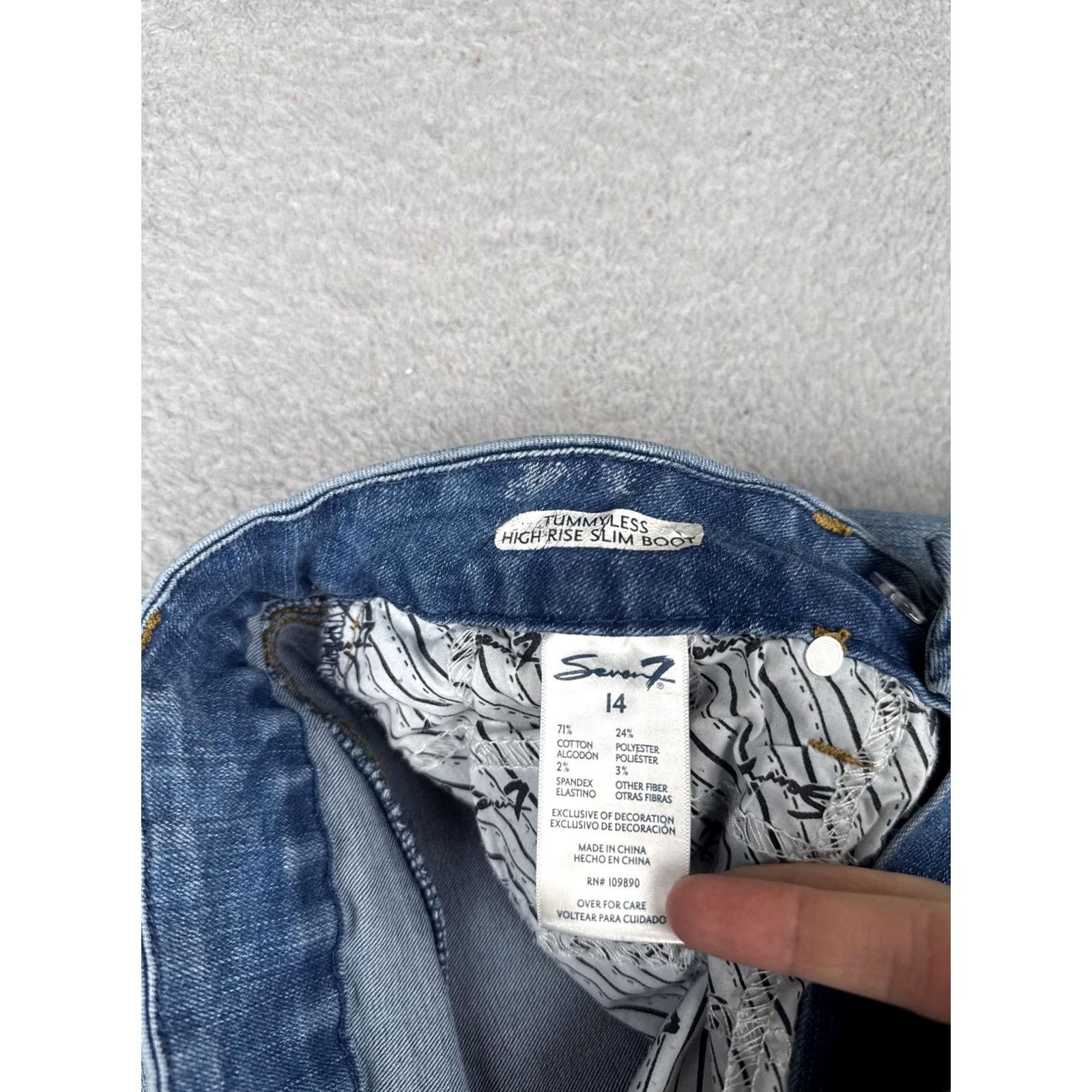 Vintage Seven7 Jeans Womens 14 Tummyless High Rise Slim Bootcut Blue Light Wash 34x31 Pocket Distressed Denim Regular Rise Front Zip Leather Patch Boyfriend** Size 36" / US 14 / IT 50 - 7 Thumbnail