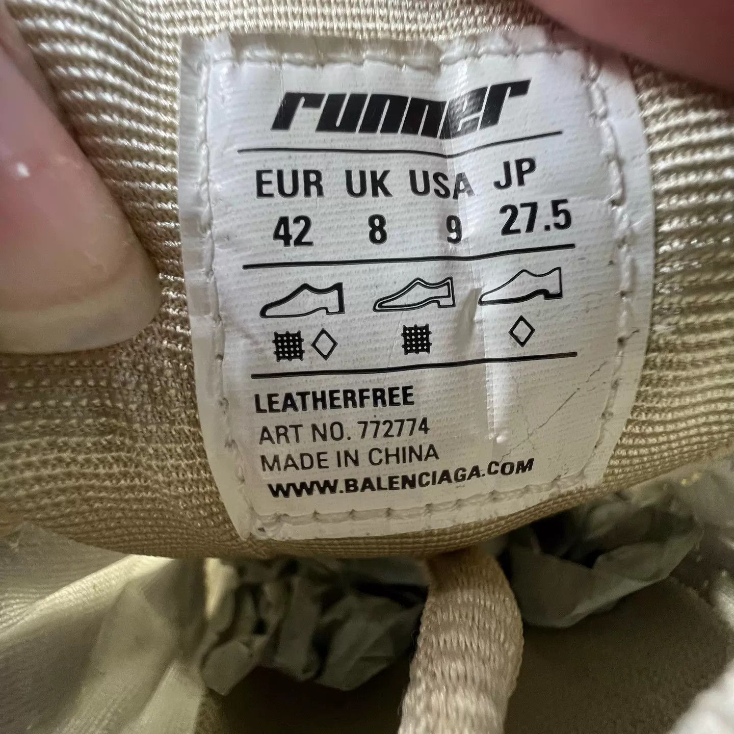 Balenciaga Balenciaga Runner Beige 42 Like New Original Box Size US 9 / EU 42 - 7 Thumbnail