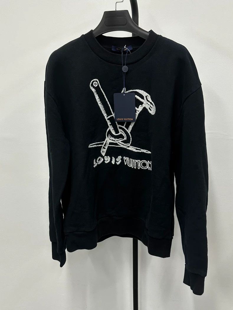 Louis Vuitton Louis Vuitton FW23 Toolbox Logo Letter Embroidered Crew Nec Size US XL / EU 56 / 4 - 1 Thumbnail
