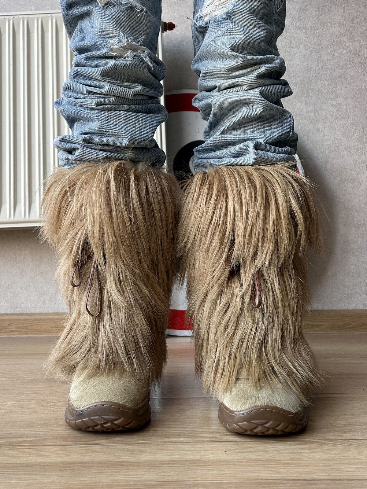Japanese Brand Y2K Vintage Real Fur Fluffy Winter Boots Size US 7 / IT 37 - 3 Thumbnail