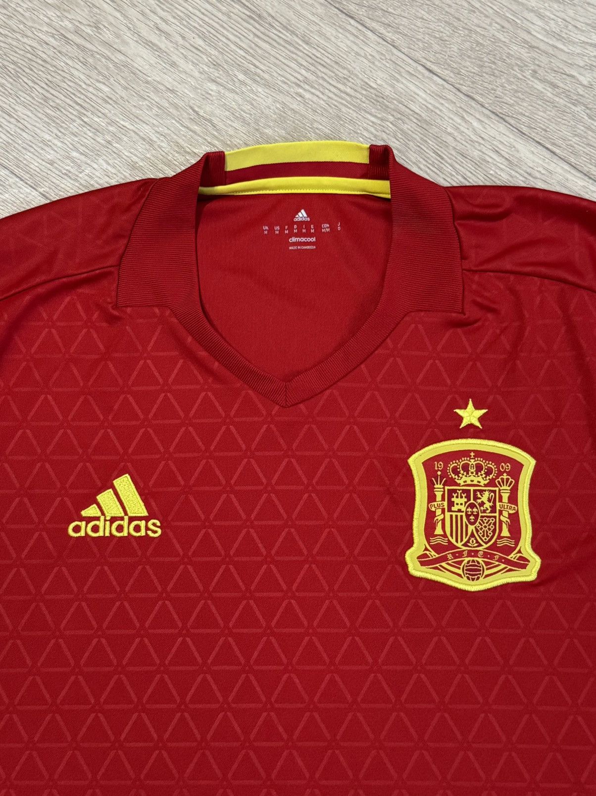 Adidas 🔷Adidas Spain Euro 2016/17 Home Soccer jersey🔷 Size US M / EU 48-50 / 2 - 2 Thumbnail