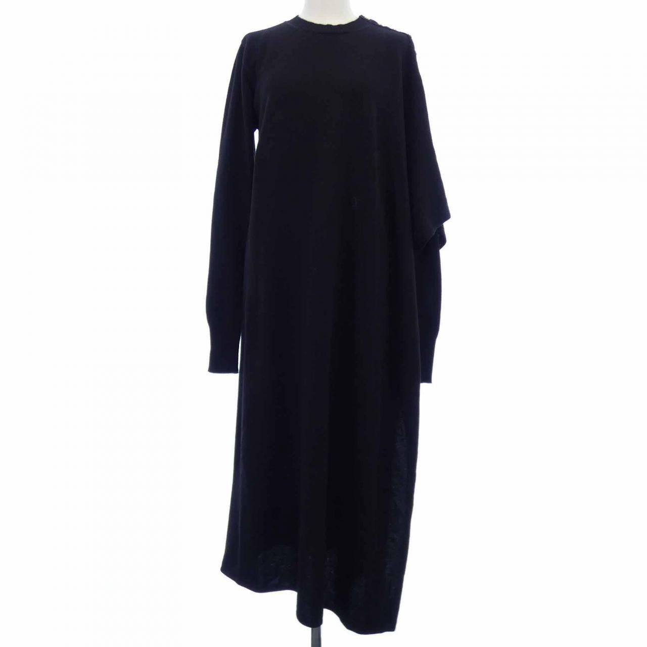 Louis Vuitton Louis Vuitton Louis Vuitton Cashmere Dress Textile Dresses FSKX06PWF DUTY FREE for USA Size ONE SIZE - 1 Thumbnail