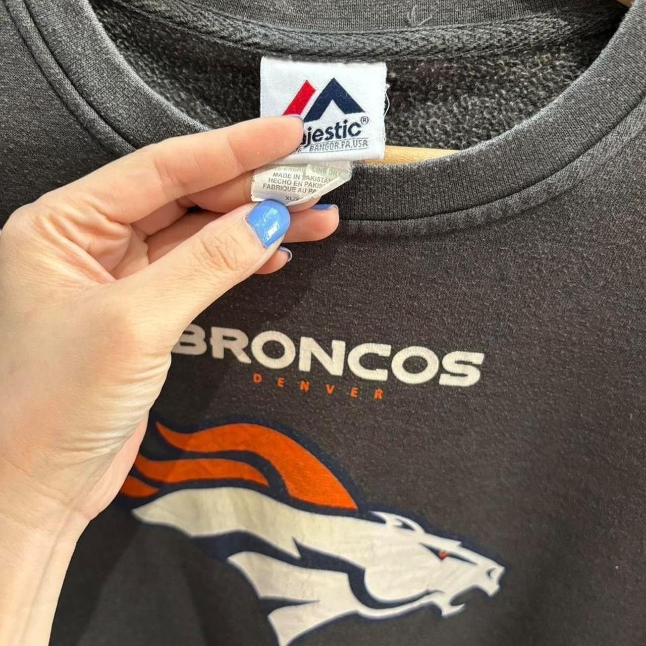 Vintage Vintage Broncos Denver sweatshirt size: XL Size US XL / EU 56 / 4 - 2 Thumbnail