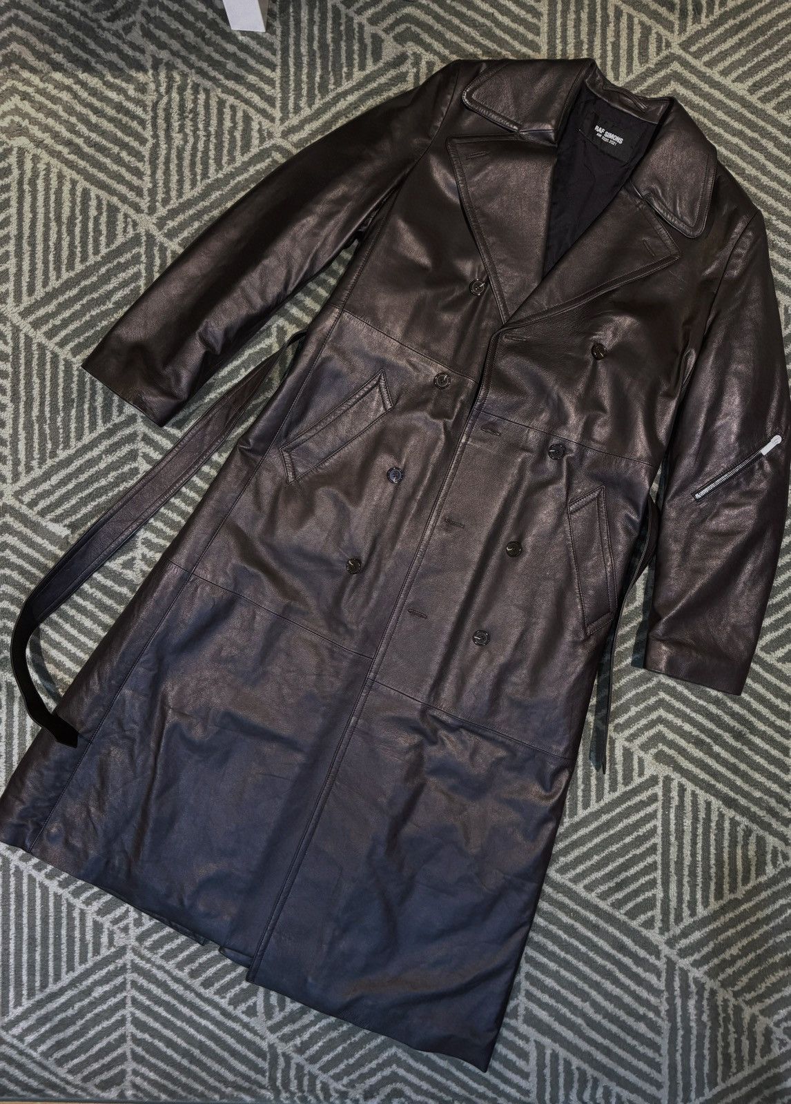 Raf Simons RAF Simons Fall2020 Runway Long leather trench coat Size US S / EU 44-46 / 1 - 14 Thumbnail