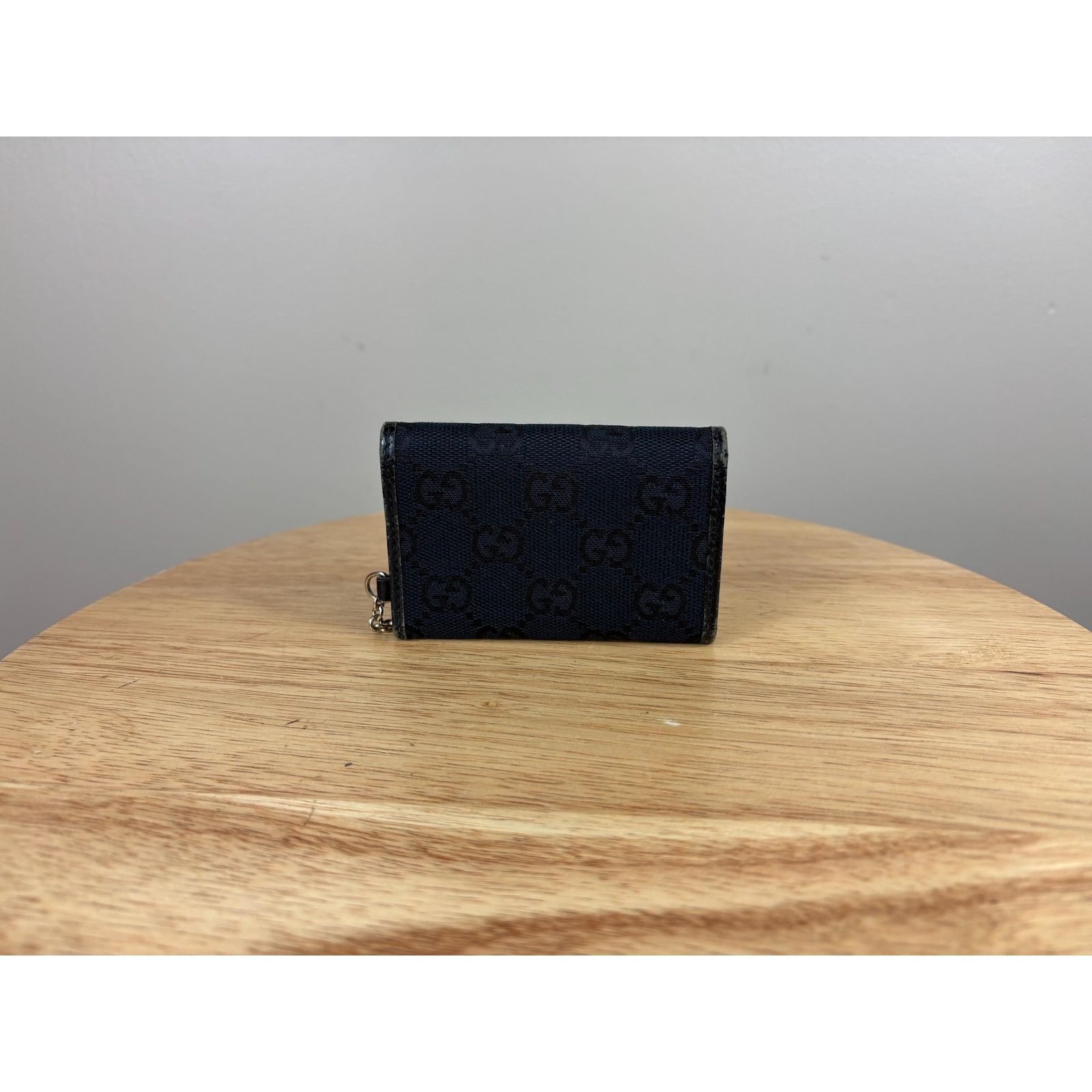 Gucci Authentic Gucci 6 Key Holder Black GG Size ONE SIZE - 2 Thumbnail