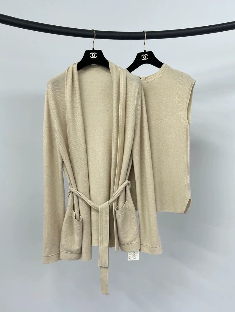 Loro Piana LORO PIANA Cashmere cardigan vest knit set Size XS / US 0-2 / IT 36-38 - 1 Thumbnail
