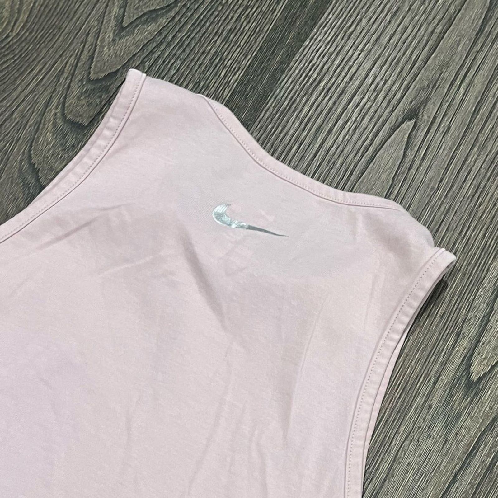 Nike Nike The Nike Tee DriFIT Athletic Cut Light Pink Tank Top XS Size XS / US 0-2 / IT 36-38 - 5 Thumbnail