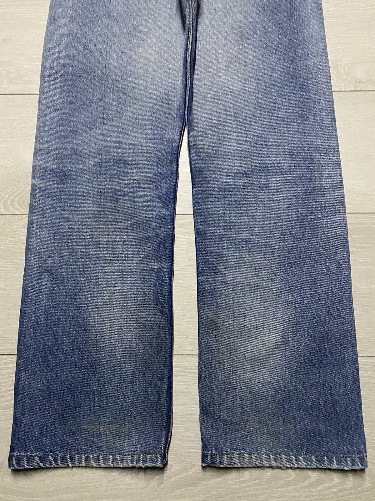 Levi's Vintage Levis 501 Faded Wash ButtonFly Distressed Jeans Size US 31 - 6 Thumbnail