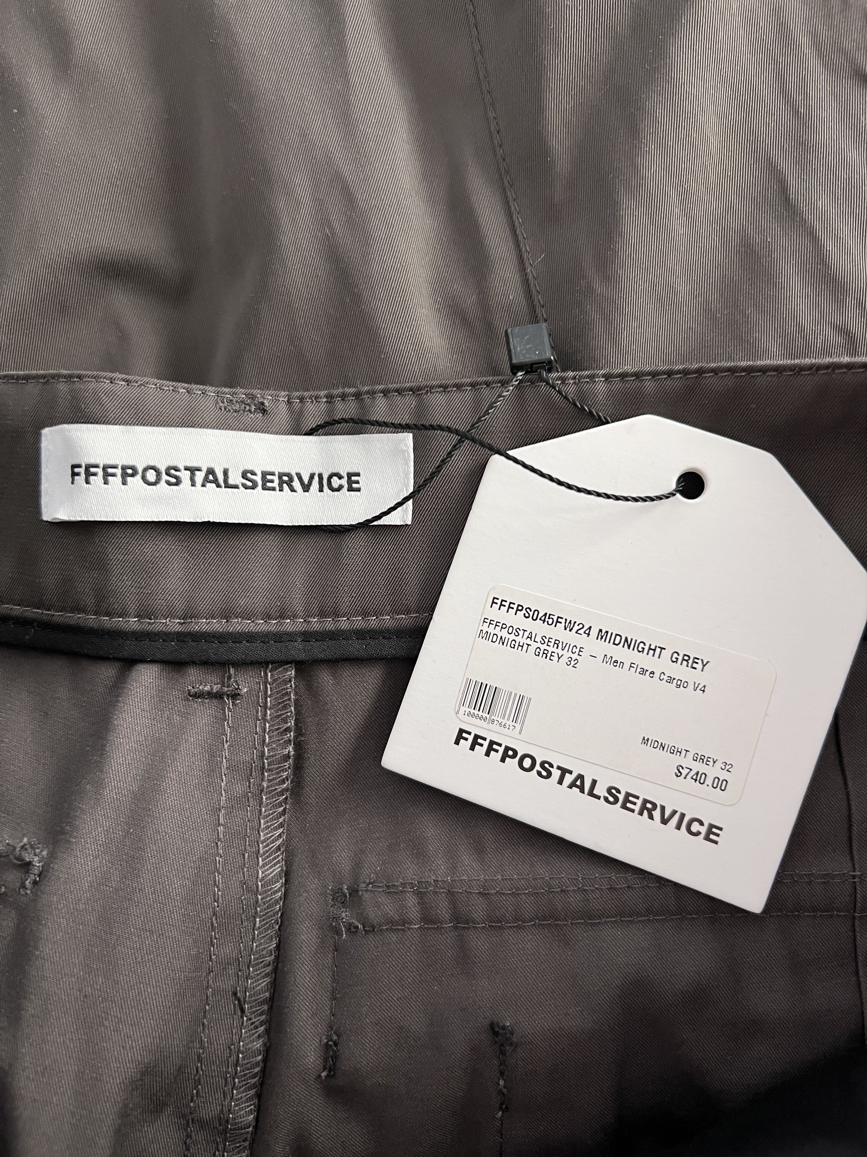 FFFPOSTALSERVICE FFFPOSTALSERVICE Flare Cargo V4 in Midnight Grey Size US 32 / EU 48 - 7 Thumbnail