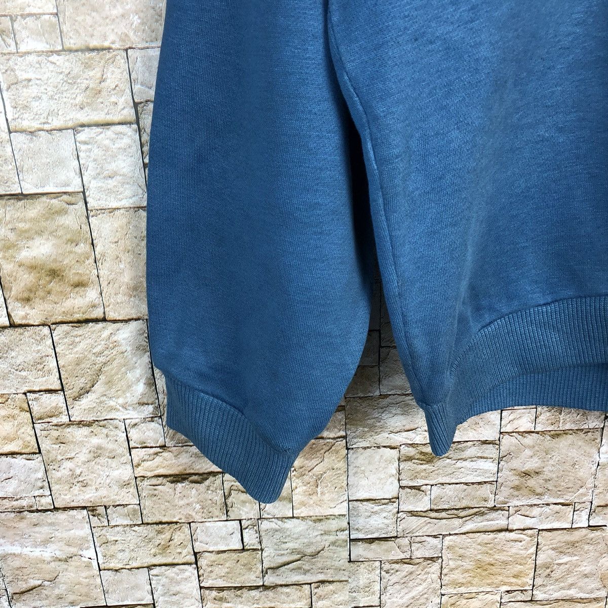 Adidas Adidas vintage japan Blue Sweatshirt #A402 Size US M / EU 48-50 / 2 - 7 Thumbnail