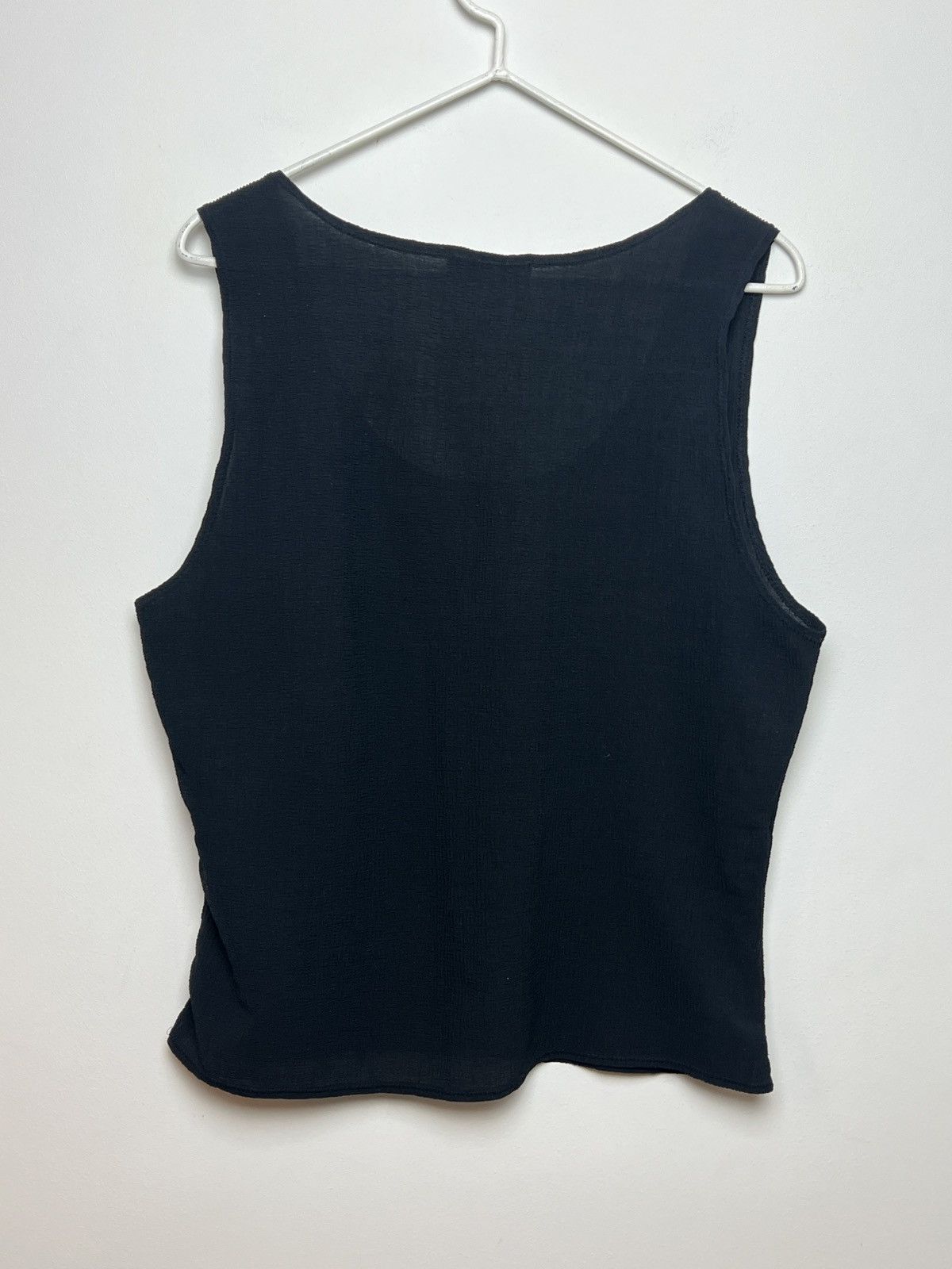 Giorgio Armani armani y2k sleeveless crop shirt vintage Size US M / EU 48-50 / 2 - 7 Thumbnail