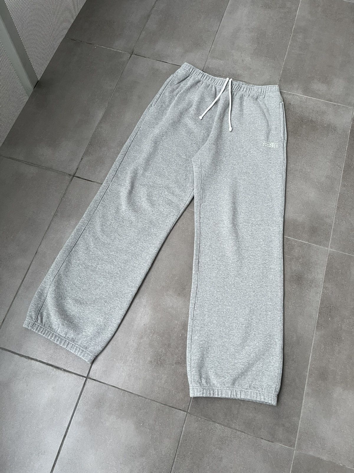 Maison Margiela !DS! SS23 Maison Margiela Numbers Grey Bonded Sweatpants Size 34" / US 12 / IT 48 - 13 Thumbnail