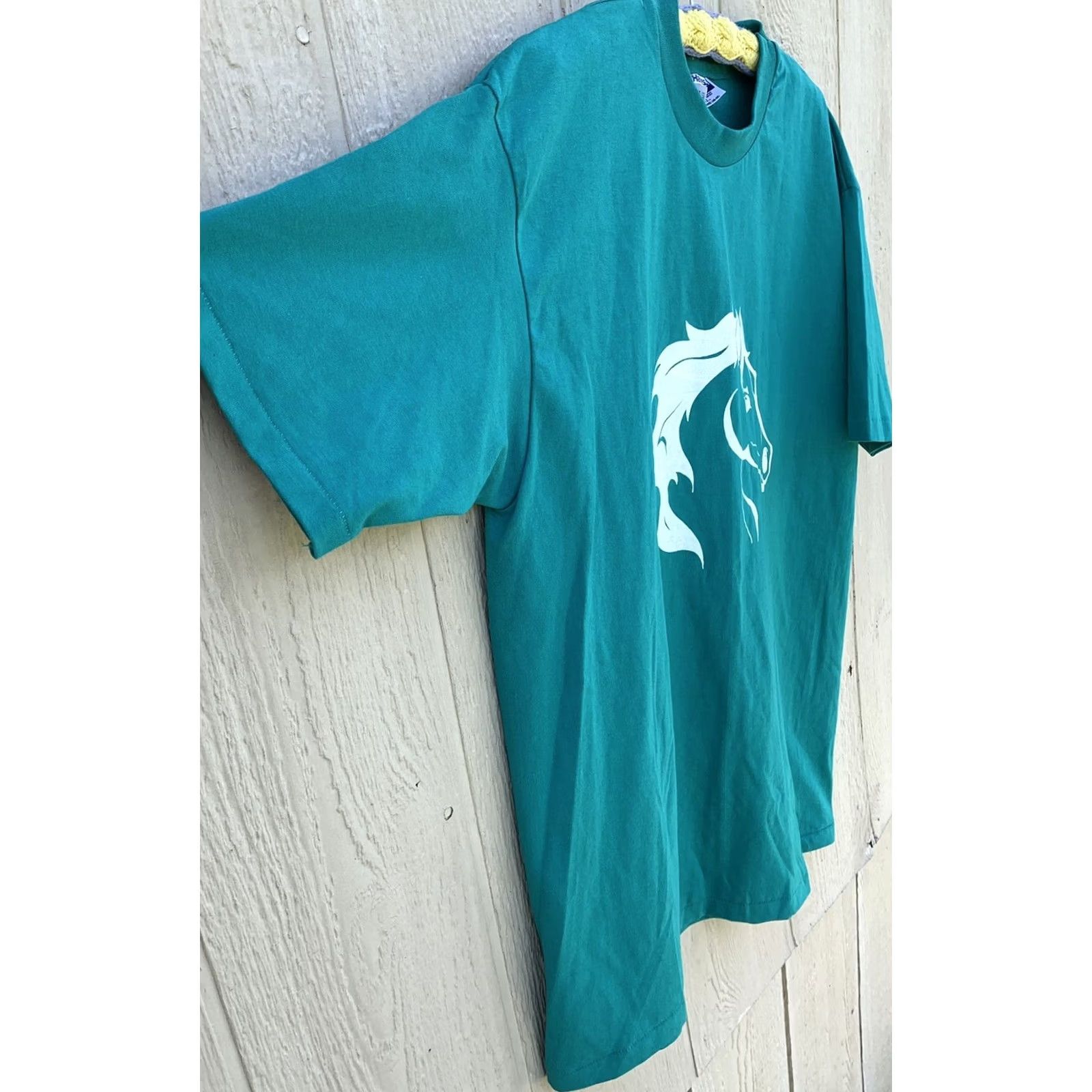 Hanes VINTAGE Hanes Horse Graphic Tee Shirt XL Adult Green Short Sleeve Crew Neck T-Shirt Men Size US XL / EU 56 / 4 - 5 Thumbnail