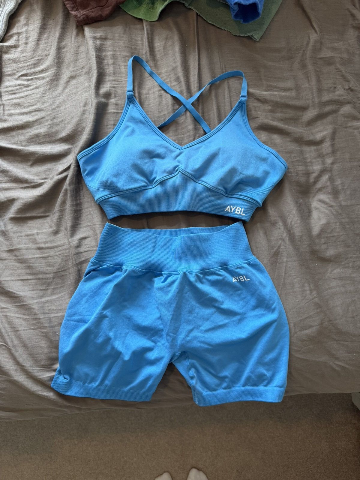Other AYBL Matching Set- SIZE MEDIUM Size 28" / US 6 / IT 42 - 1 Thumbnail
