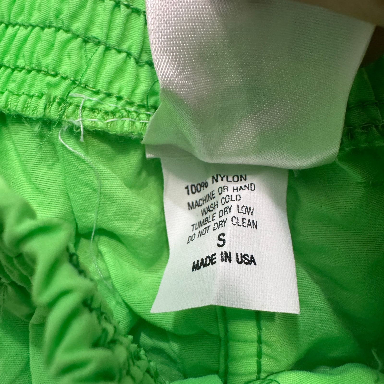 Vintage NEW Vintage USA Sport Surf Shorts Mens Small Green 80s Size US 26 / EU 42 - 7 Thumbnail