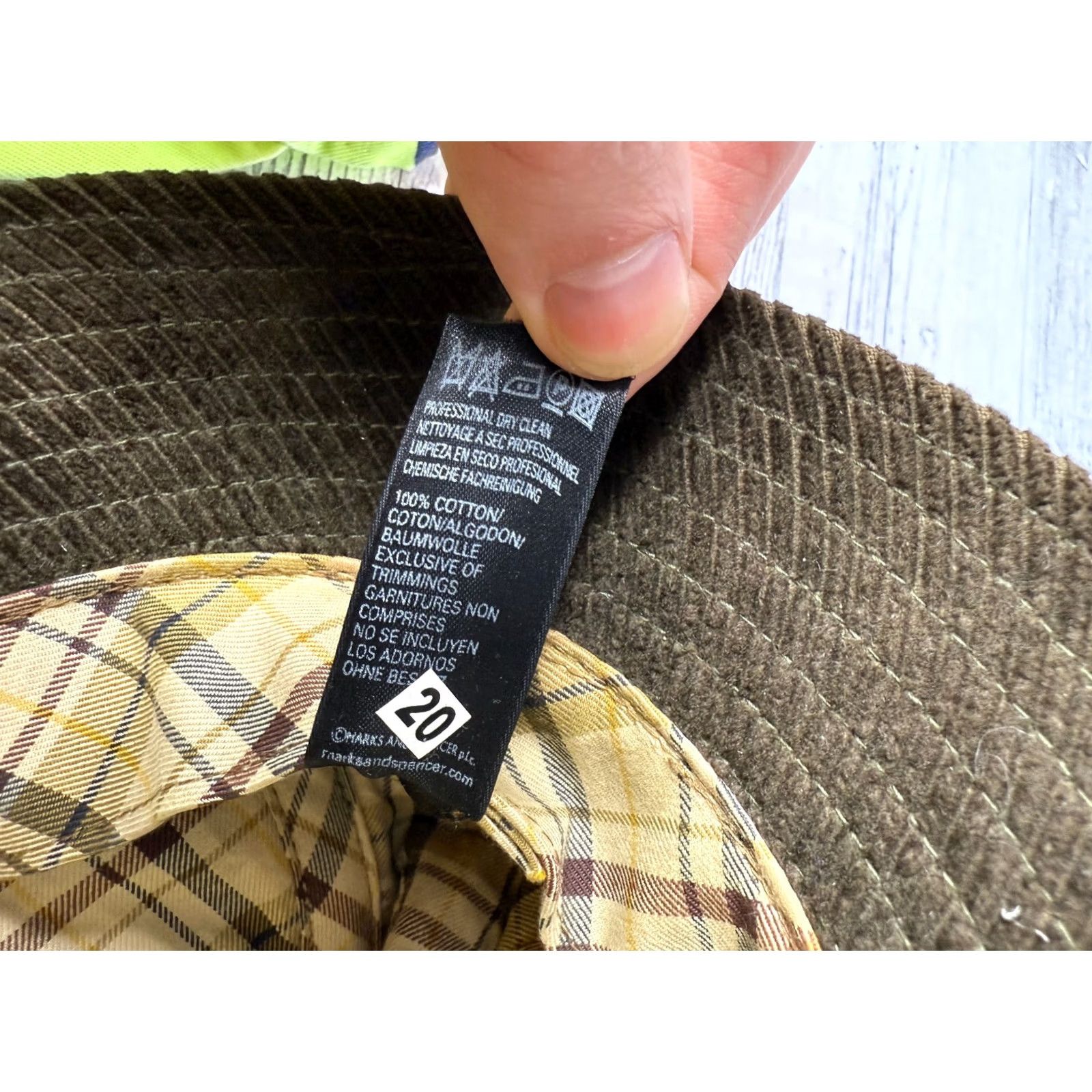 Marks & Spencer Marks and Spencer Green Fedora hat Cotton Size 7 Men Fedora Green Cotton Size 7 Mens Size ONE SIZE - 8 Thumbnail