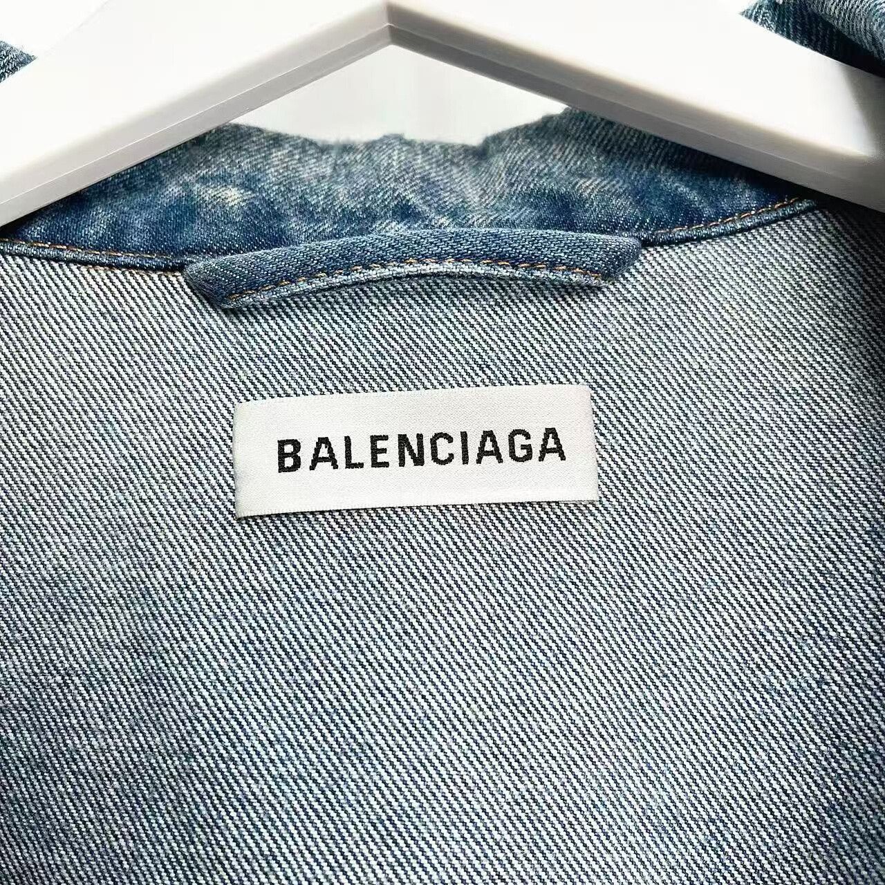 Balenciaga oversized graffiti denim jacket Size US M / EU 48-50 / 2 - 4 Thumbnail
