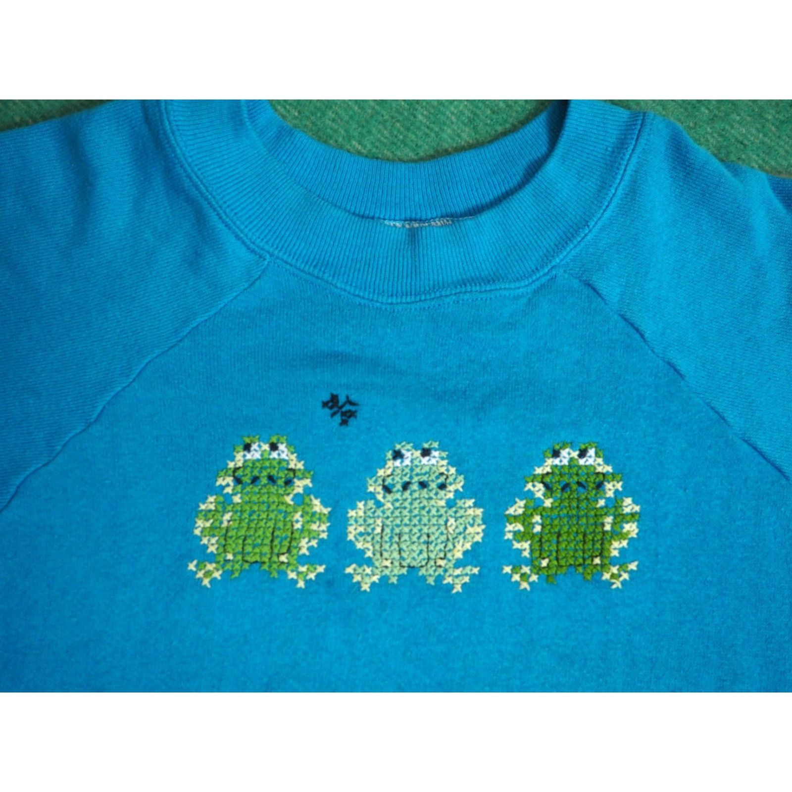 Vintage VINTAGE USA Raglan Sweatshirt Crew Neck Long Sleeve Pullover Fleece Cotton Blend Embroidered Blue 70s 80s Unbranded M Mens Womens Unisex Adults Size US M / EU 48-50 / 2 - 3 Thumbnail