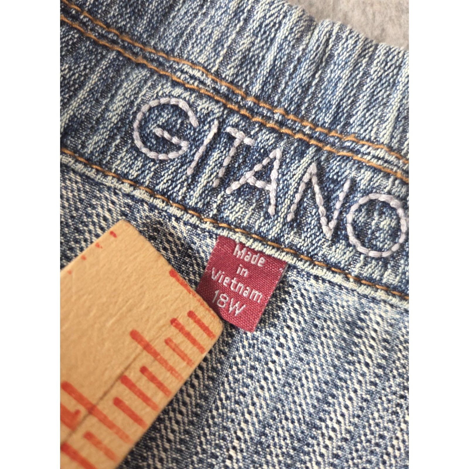 Vintage VINTAGE Gitano Denim Blue Jeans Womens Jacket 18W 100% Cotton Short Sleeve Long Sleeve Zip Snap Machine Washable Blue Retro Regular Women Size 40" / US 18 - 4 Thumbnail