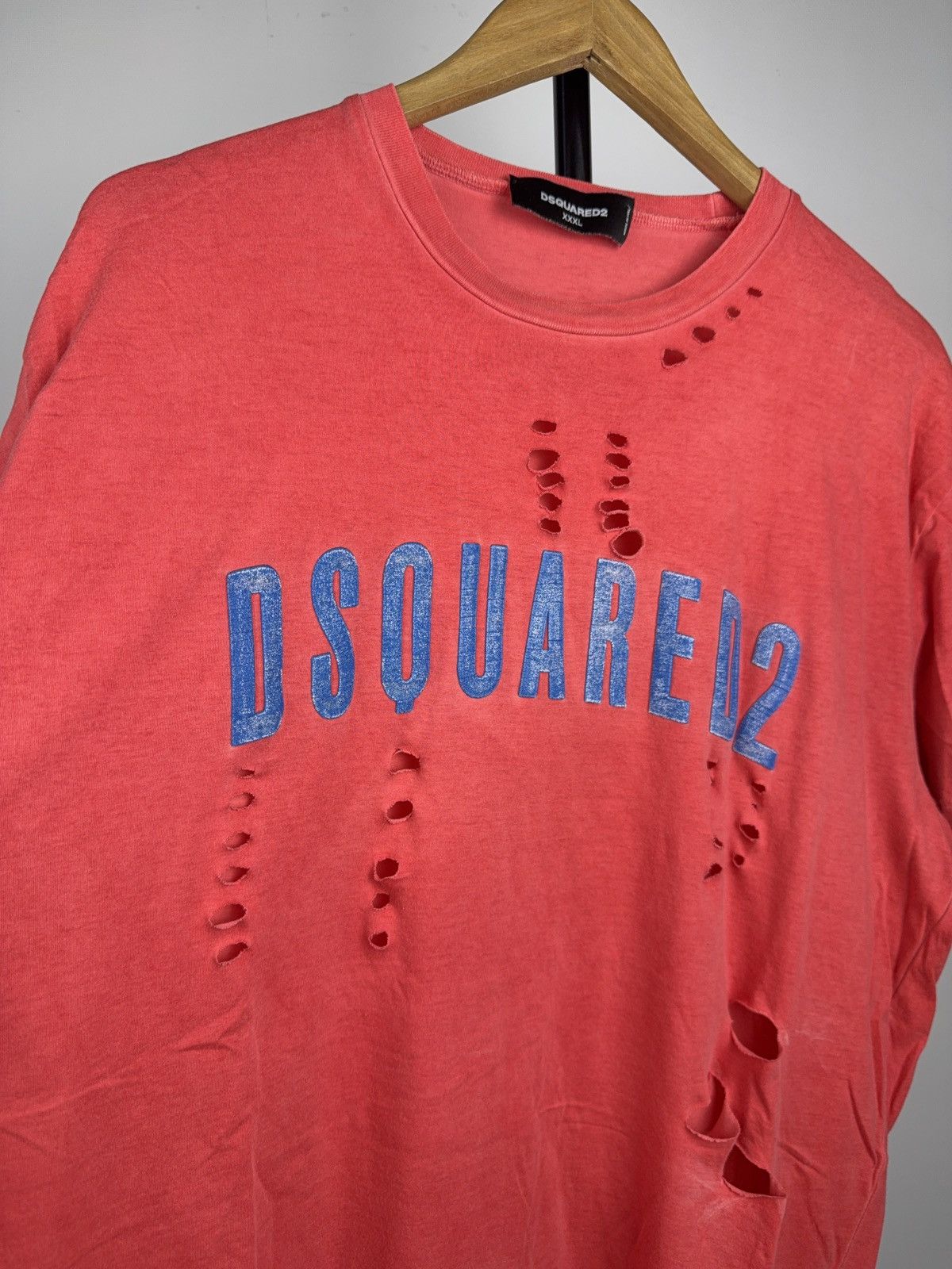 Dsquared2 Crazy ☄️ DSQUARED2 Distressed Logo T Shirt Made In Italy Size US XL / EU 56 / 4 - 7 Thumbnail