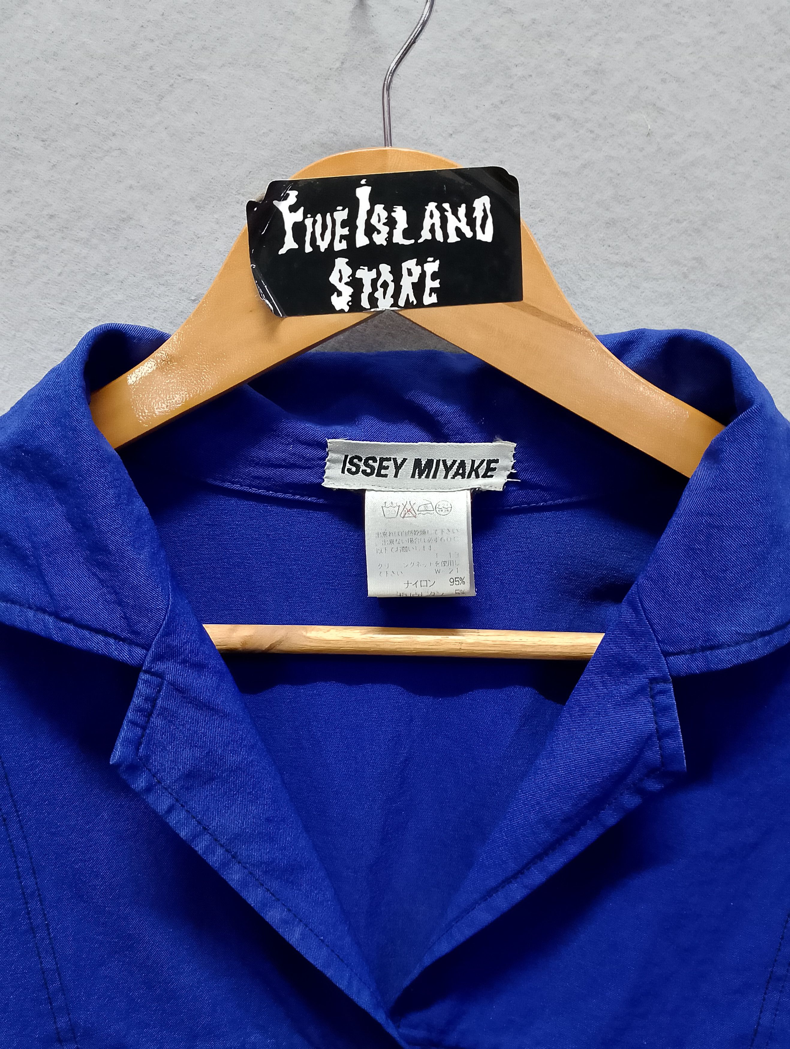 Issey Miyake Vintage Issey Miyake Blue Button-Up Shirt Japan Workwear Size US M / EU 48-50 / 2 - 7 Thumbnail