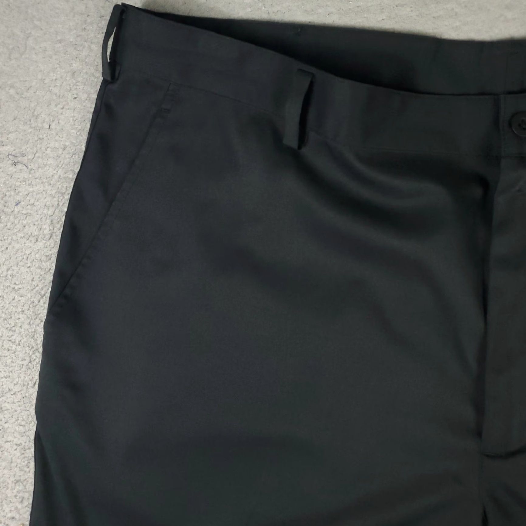Nike Nike Shorts Mens 40 Black Swoosh Golf Dri Fit Casual Flat Front Chino Size US 40 / EU 56 - 2 Thumbnail