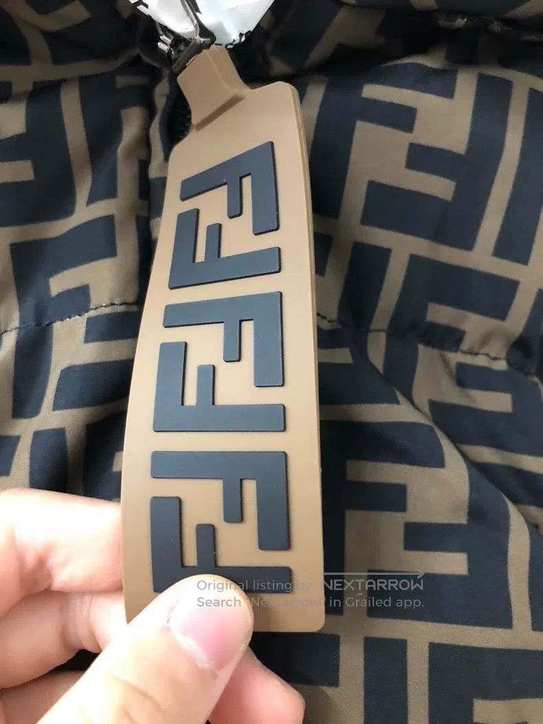 Fendi Fendi Puffer Jacket Size M / US 6-8 / IT 42-44 - 6 Thumbnail