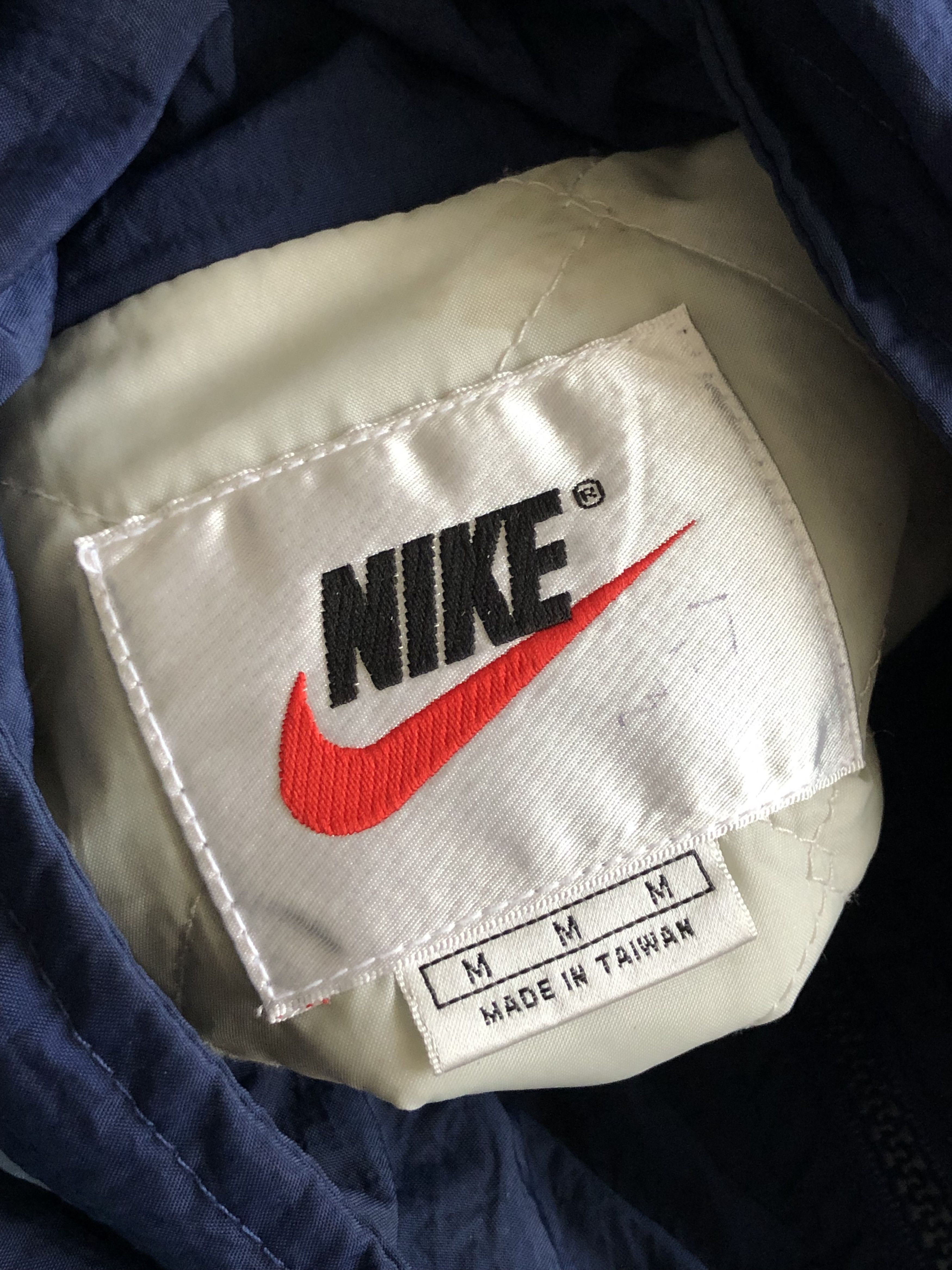 Nike × Vintage RARE🔥90’S NIKE BASKETBALL OVERSIZED HOODED JACKET Size US L / EU 52-54 / 3 - 21 Thumbnail