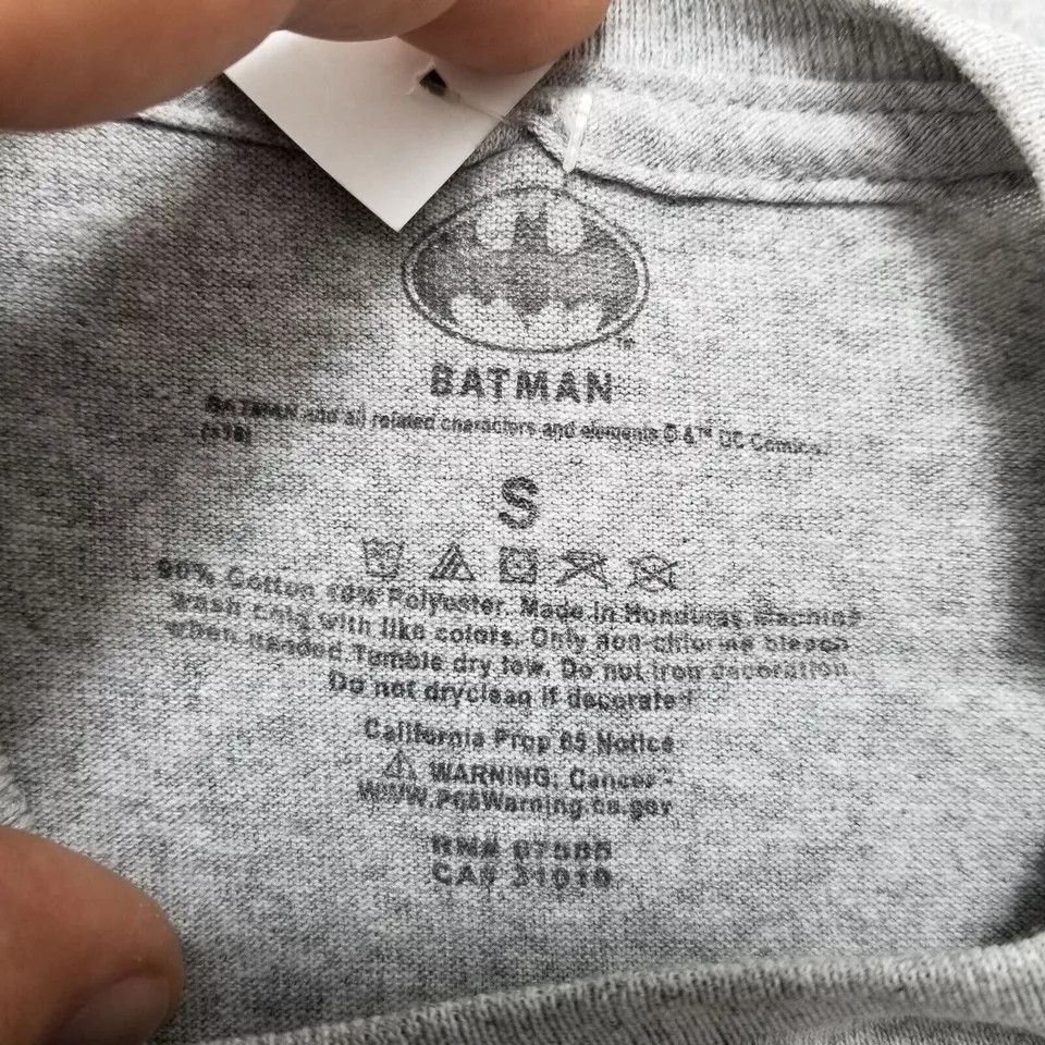 DC Comics Batman Shirt Mens Small Short Sleeve Crew Neck Cotton Blend Size US S / EU 44-46 / 1 - 6 Thumbnail