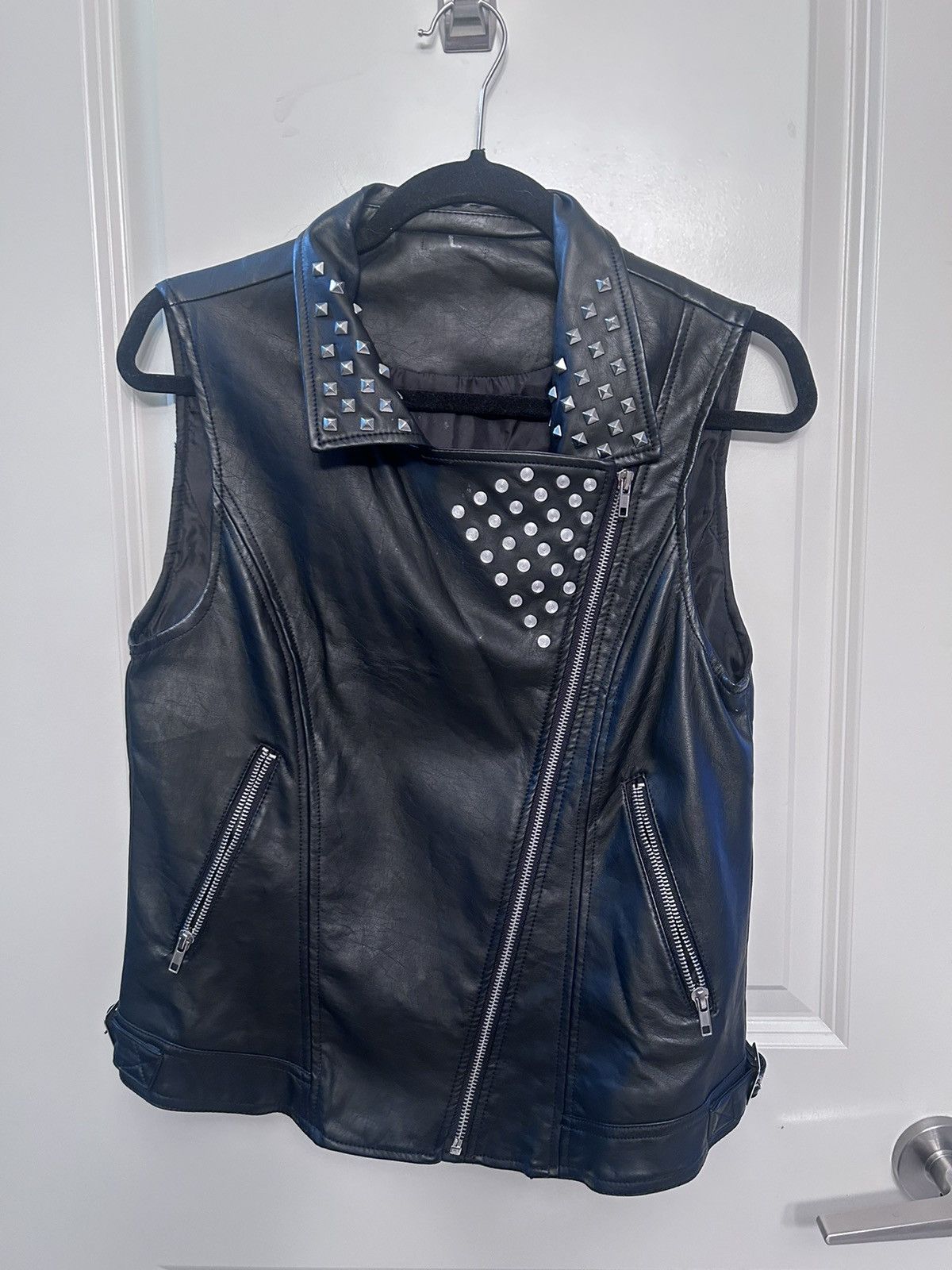 Forever 21 Forever 21 faux leather studded vest woman’s large Size L / US 10 / IT 46 - 9 Thumbnail