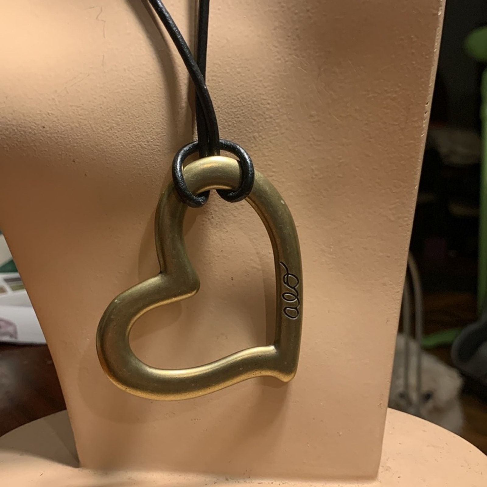 Alo Solid brass open heart puffed pendant adjustable leather Size ONE SIZE - 2 Thumbnail