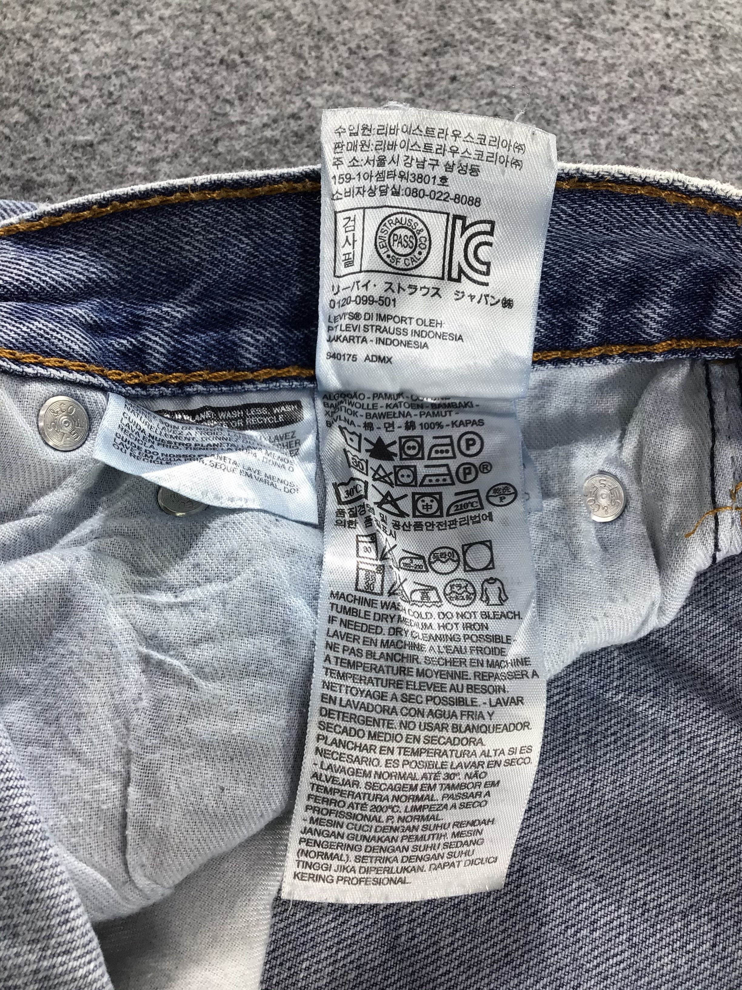Levi's Vintage Levis 560 Jeans Faded Blue Denim -J542 Size US 36 / EU 52 - 11 Thumbnail