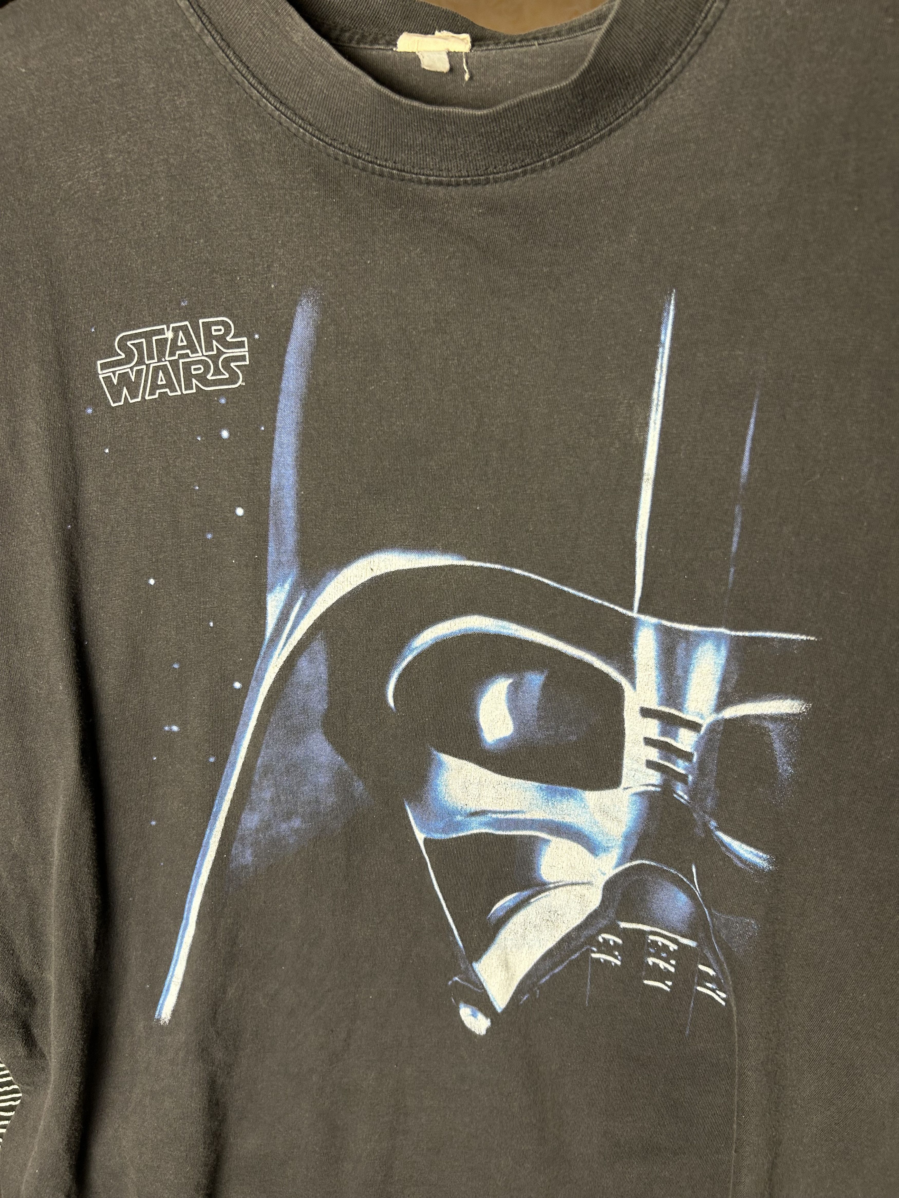 Vintage Vintage 90s Star Wars Movie Darth Vader T-shirt Size US L / EU 52-54 / 3 - 3 Thumbnail