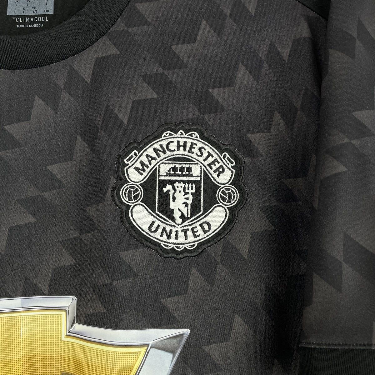 Adidas Manchester United Nemanja Matic Away Jersey 2017/2018 Size US L / EU 52-54 / 3 - 4 Thumbnail