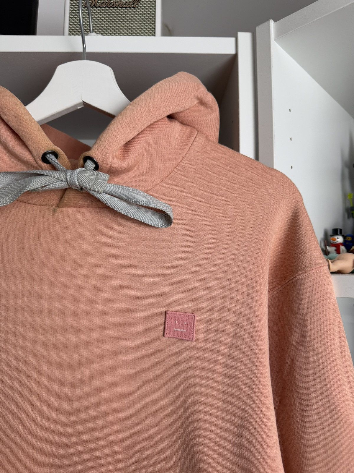 Acne Studios × Designer Acne Studios face logo peach hoodie XS fit S streetwear Size US S / EU 44-46 / 1 - 3 Thumbnail