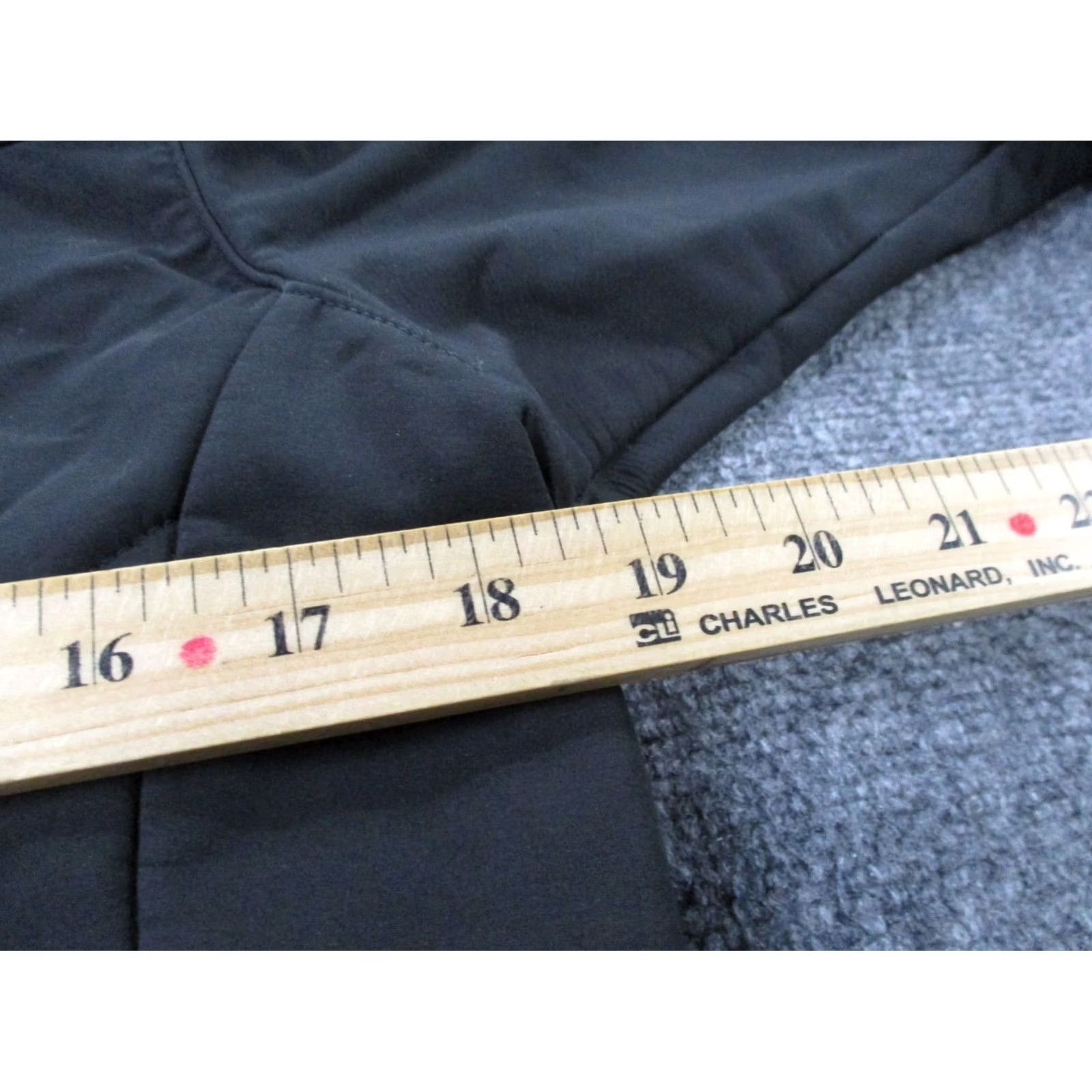 The North Face The North Face Jacket Womens M Black Softshell Windbreaker Lined Pockets Zip Full Zip 90s Outdoor Brand: The North Face Mens Womens Girls Size M / US 6-8 / IT 42-44 - 5 Thumbnail