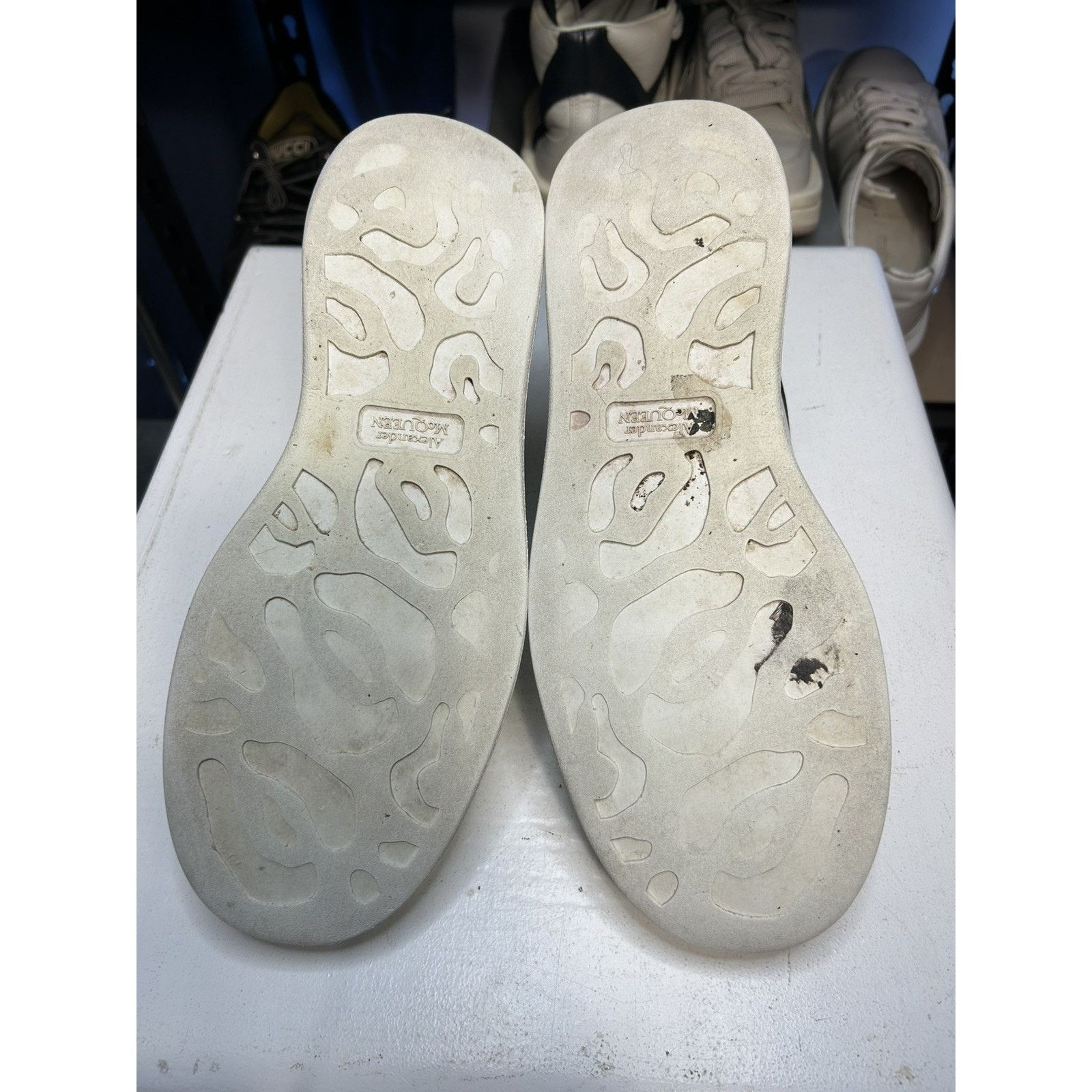 Alexander McQueen Alexander McQueen Oversized Sneakers White Size 9.5 US Men's Size US 9.5 / EU 42-43 - 8 Thumbnail