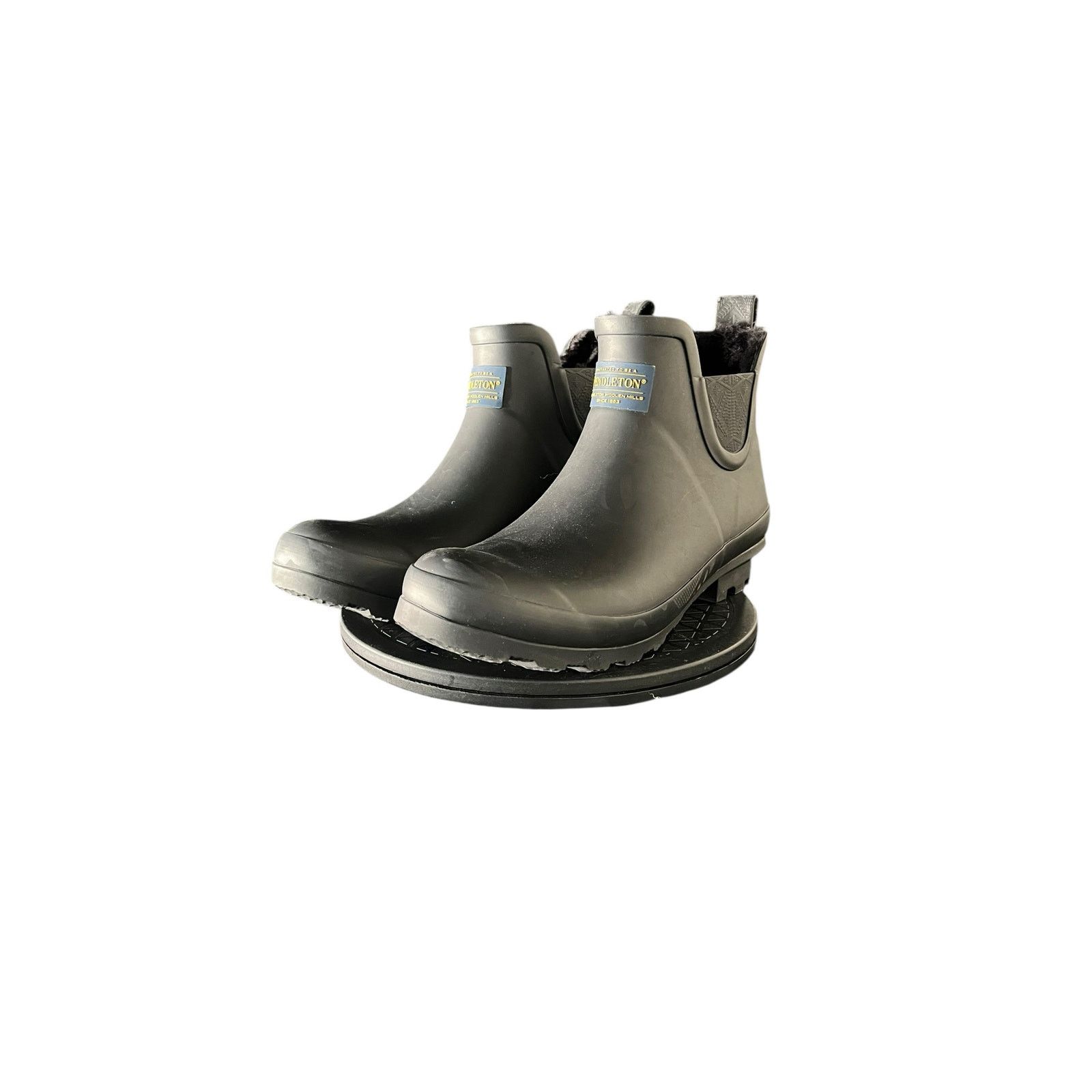 Pendleton Pendleton Faux Fur Lined Chelsea Rain Boots Size 10 Black Size US 10 / IT 40 - 2 Thumbnail