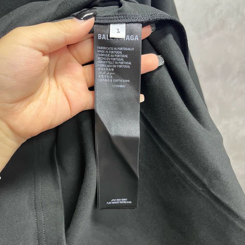 Balenciaga Balenciaga Black solid crewneck pullover short sleeves 2505 Size US S / EU 44-46 / 1 - 4 Thumbnail