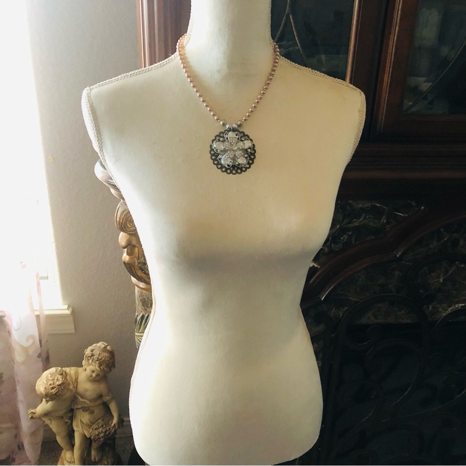 Handmade Handcrafted repurpose floral stone filigree Pearl necklace Size ONE SIZE - 6 Thumbnail