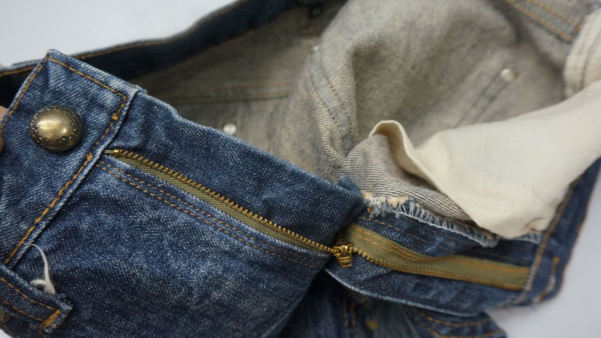 Other Legend of Glamour Wings Distressed Jeans Size US 32 / EU 48 - 13 Thumbnail