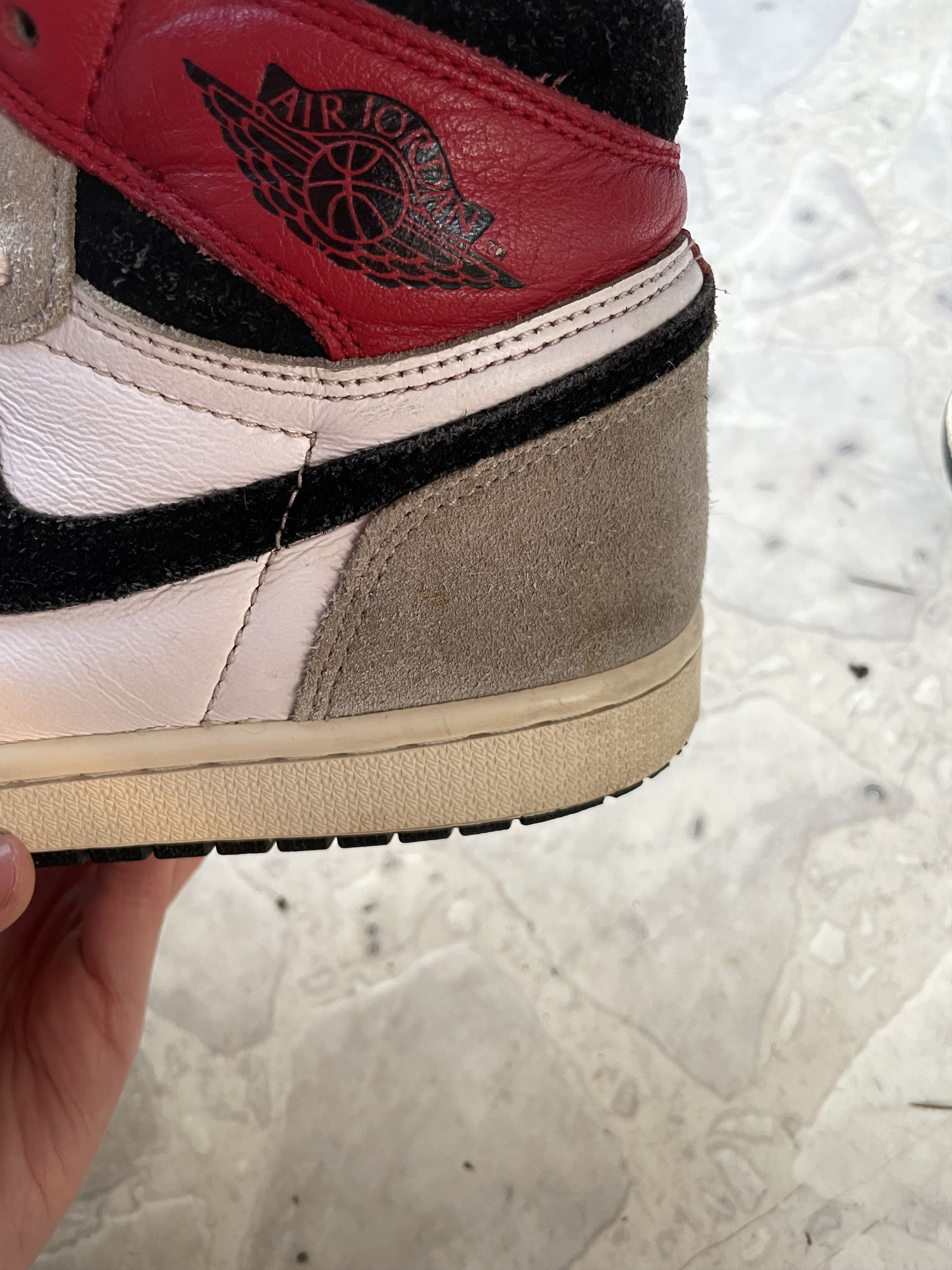 Jordan Brand Jordan 1 Retro High OG Smoke Gray Size US 8 / EU 41 - 8 Thumbnail