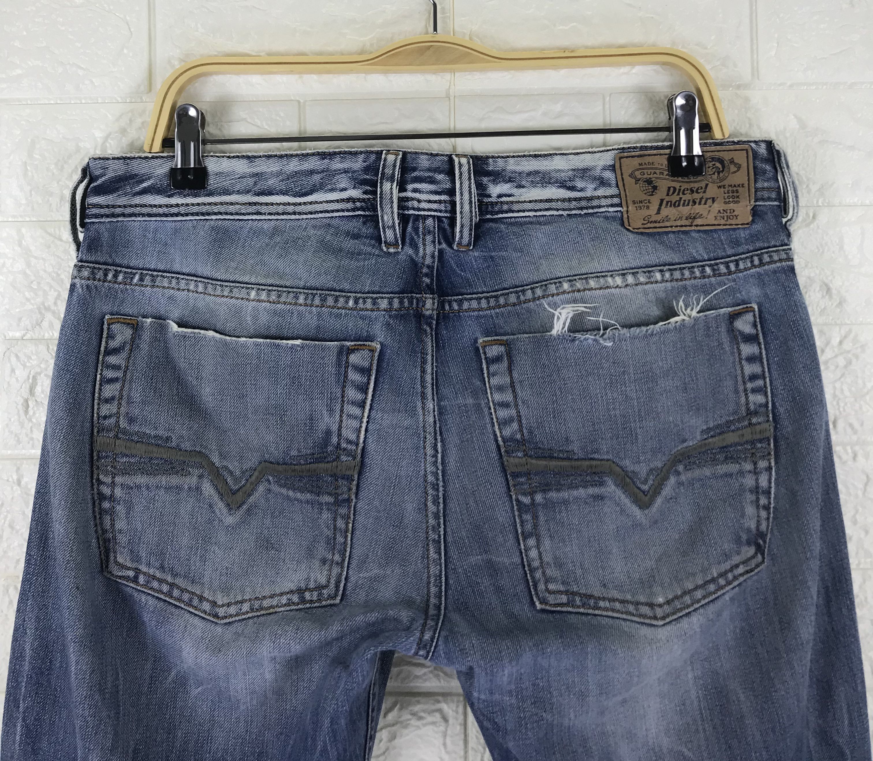 Diesel Vintage Diesel Distressed Flare Jeans Size US 33 - 6 Thumbnail