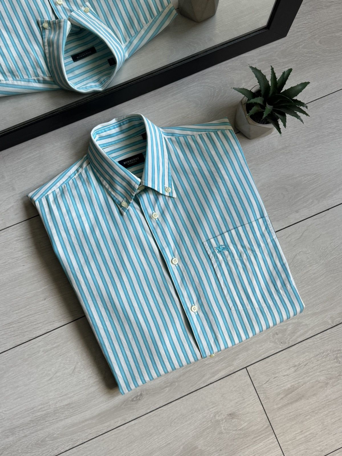 Burberry Vintage Burberry Stripped Button Up Shirt Size US S / EU 44-46 / 1 - 9 Thumbnail